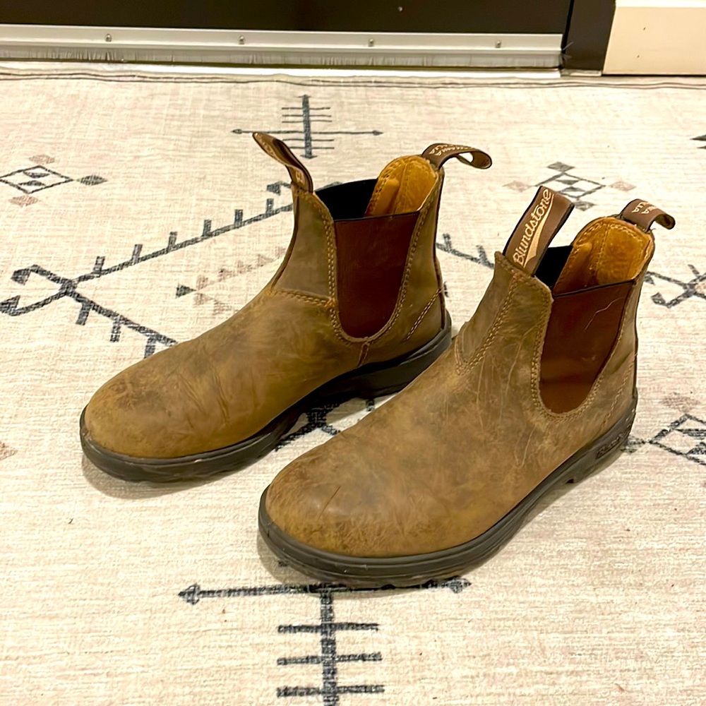 Blundstone Chelsea boot - size 8.5 US Women’s